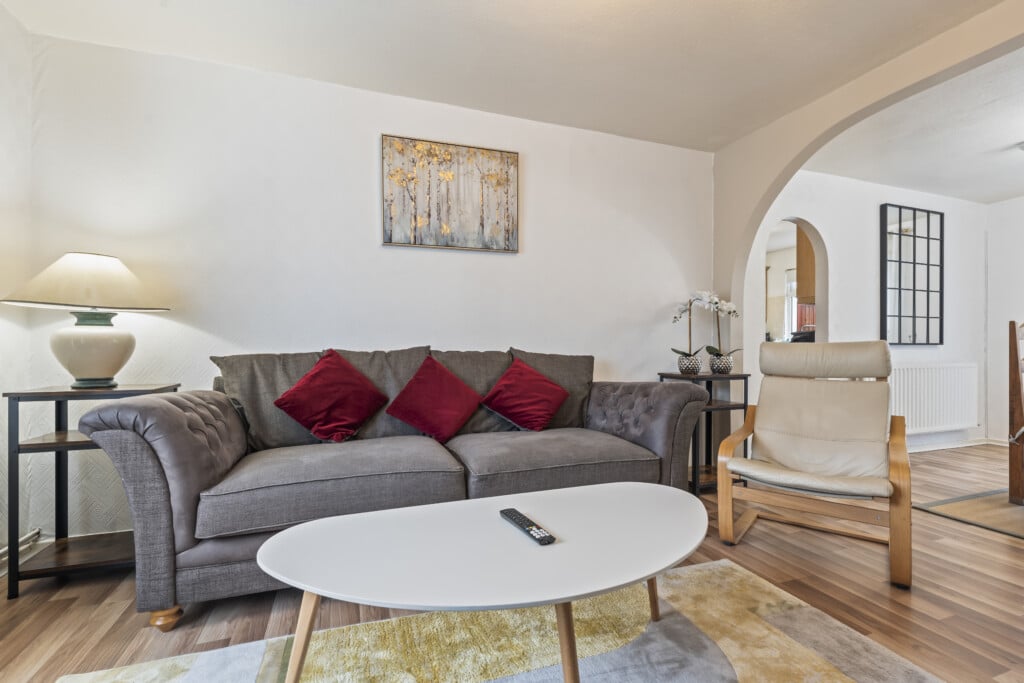 contractor accommodation telford living room