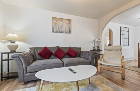 contractor accommodation telford living room