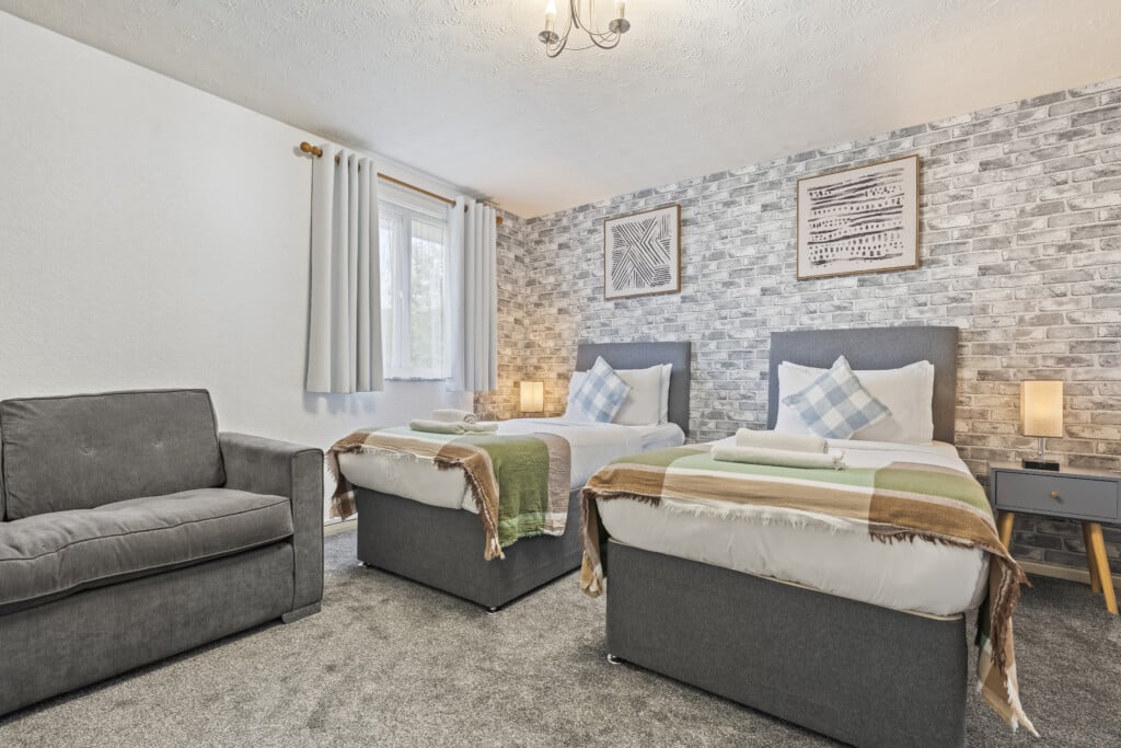 group accommodation telford bedroom