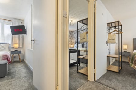 lodginet telford spacious white house bedrooms