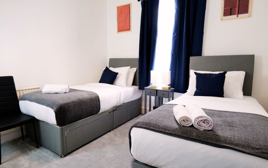 lodginet town centre house bedroom 2 03