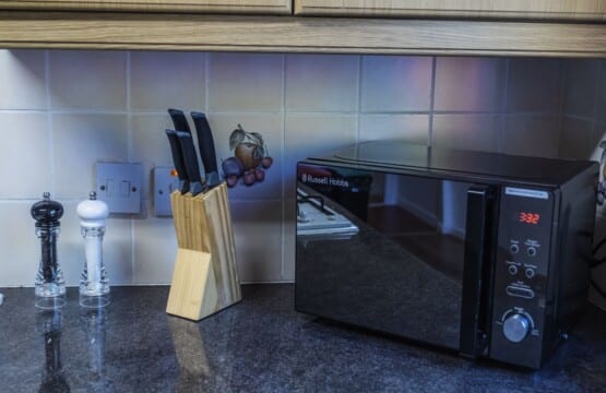 lodginet spacious white house microwave
