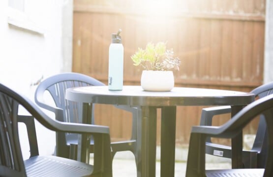 lodginet spacious white house outdoor table chair