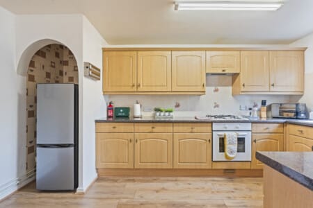 professional property stay telford kitchen