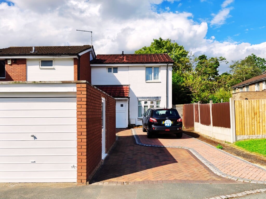 self catering home near telford international centre