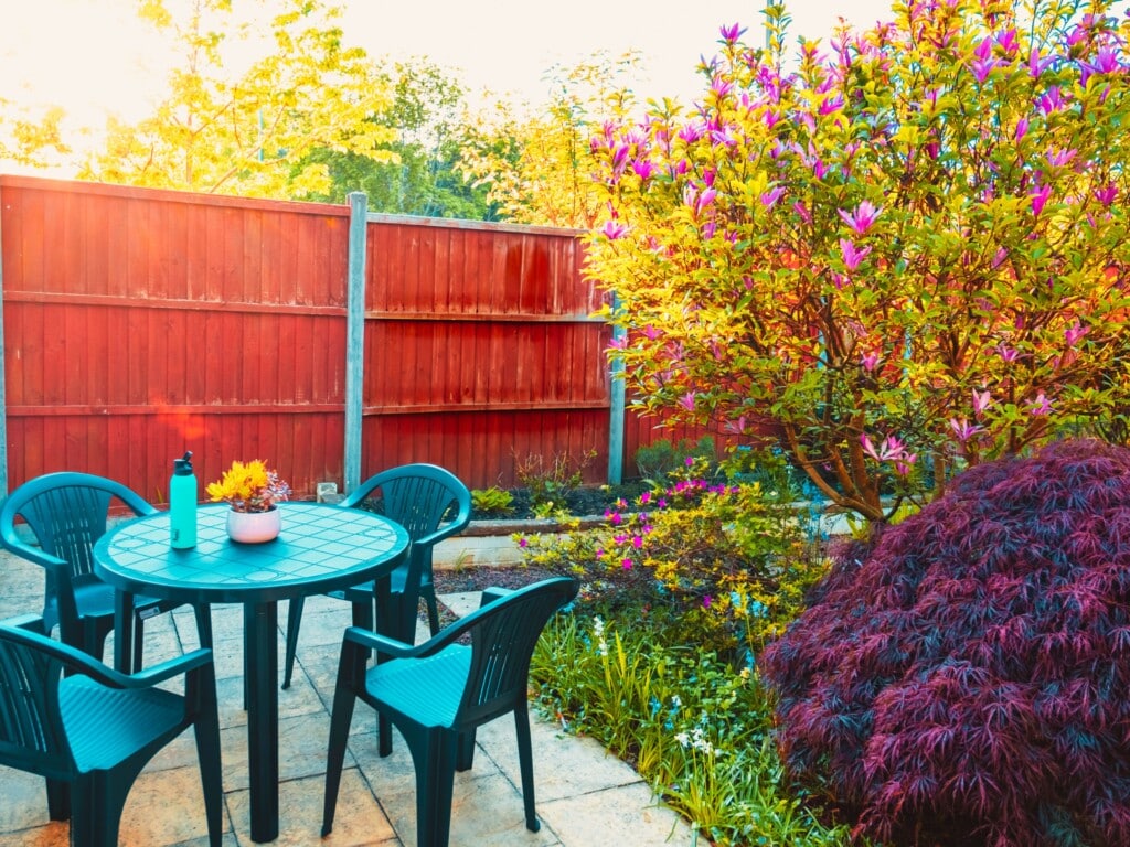 spacious white house telford garden