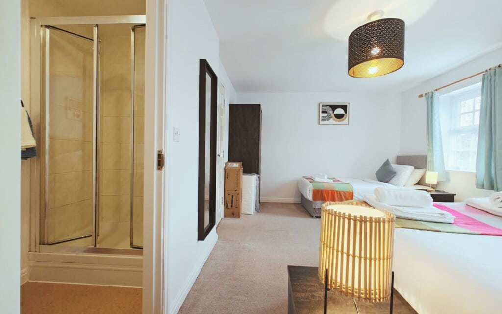 lodginet roomy spark home bedroom 1 family room ensuite