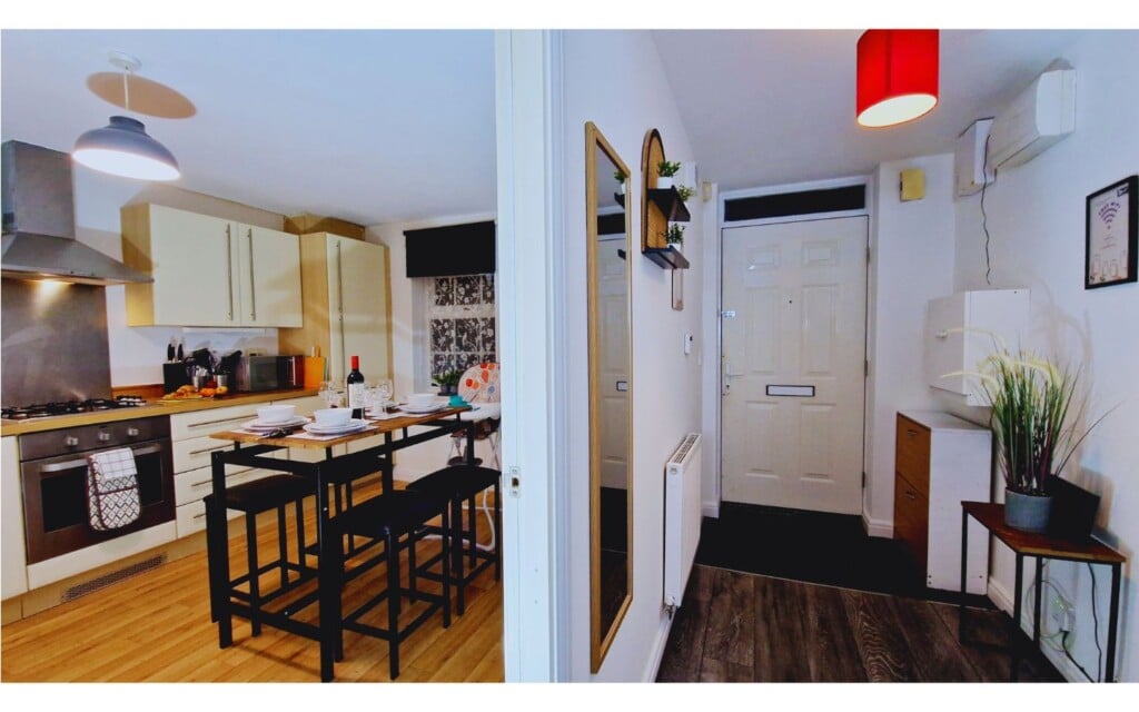 lodginet roomy spark home kitchen and hallway