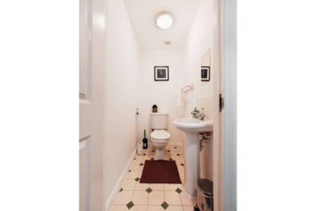 lodginet roomy spark home toilet ground floor
