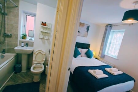 lodginet barn fold house bedroom and bathroom