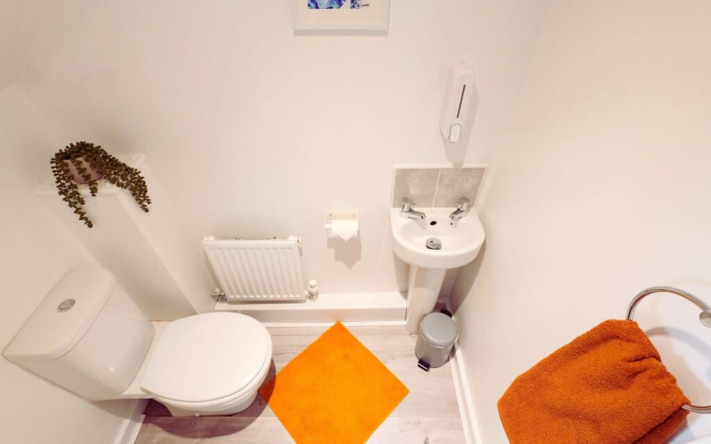 lodginet barn fold house downstairs toilet
