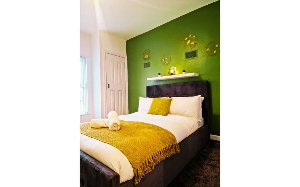 lodginet stays county heights bedroom 1 a