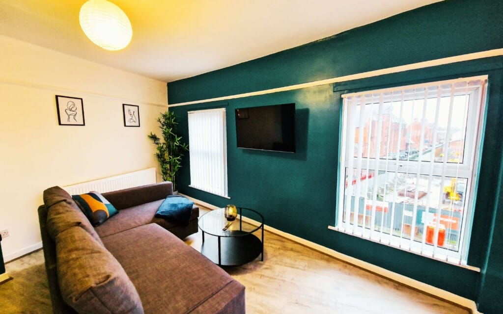 lodginet stays county heights living room