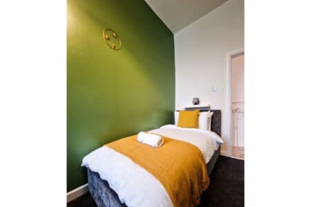 lodginet stays county luxe bedroom 8