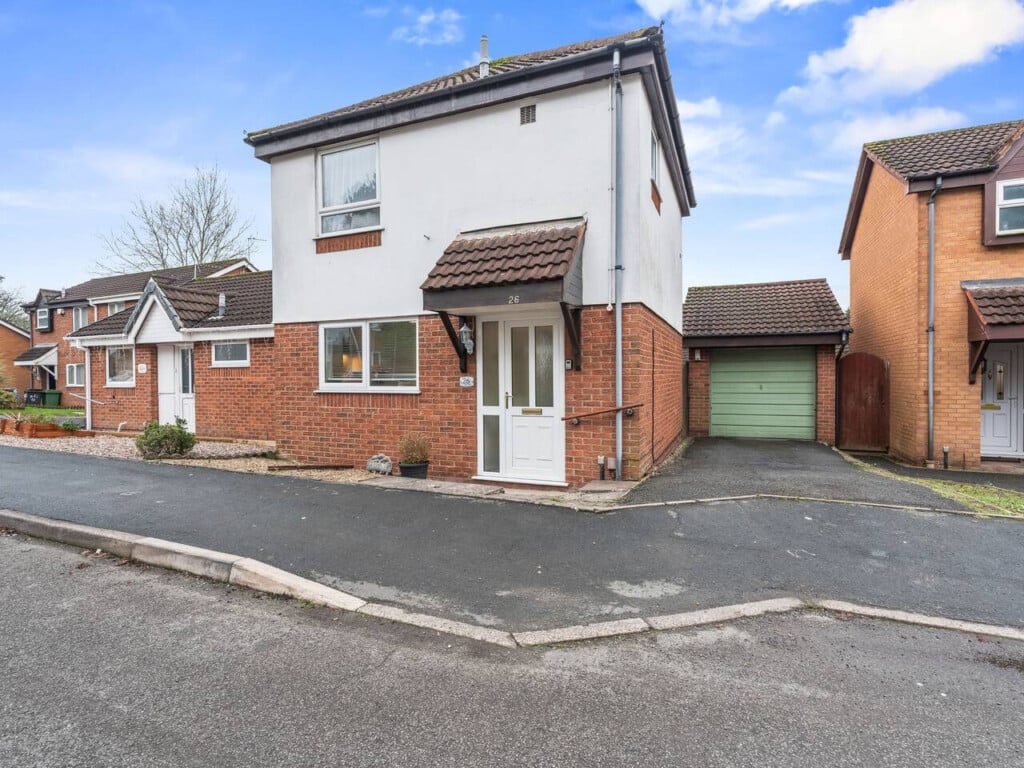 long-stay-serviced-accommodation-telford-centre-house